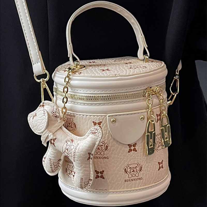 高級感流行斜跨水桶包