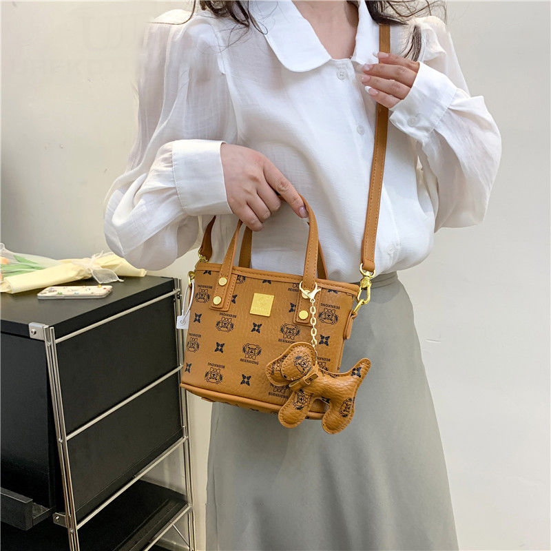 復古印花單件斜跨手提水桶包