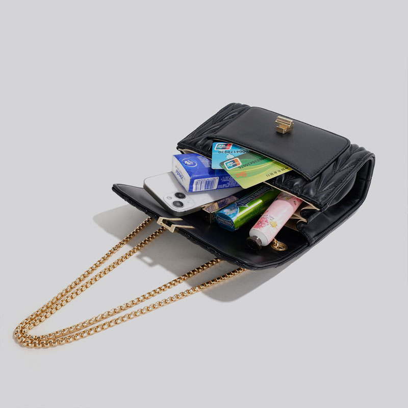 精緻錬條氣質斜肩包