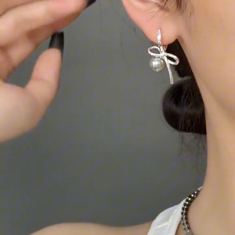 灰色珍珠蝴蝶結耳環