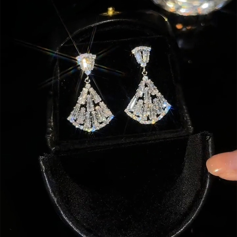 氣質鋯石小裙子耳環