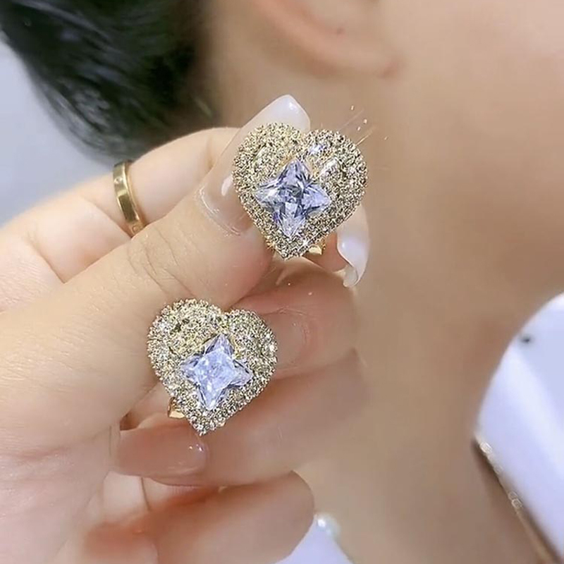 微鑲鋯石氣質耳環