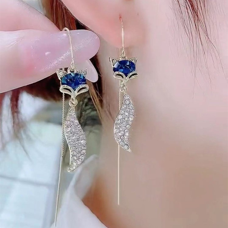 氣質精致小狐狸流蘇耳環