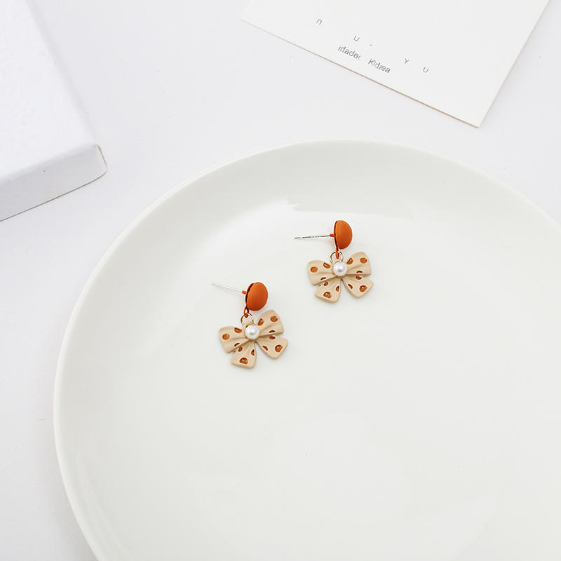 韓國波點珍珠蝴蝶結耳環