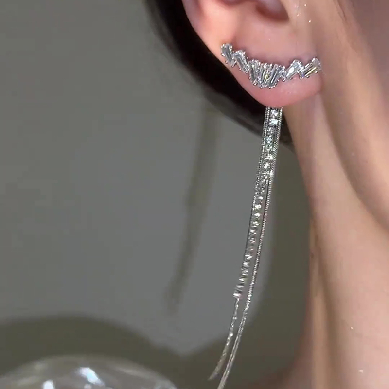 閃耀莫桑鑽氣質耳環