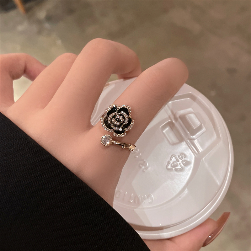 山茶花個性時尚戒指