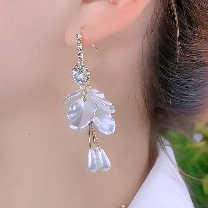 長款貝殼珍珠花瓣耳環