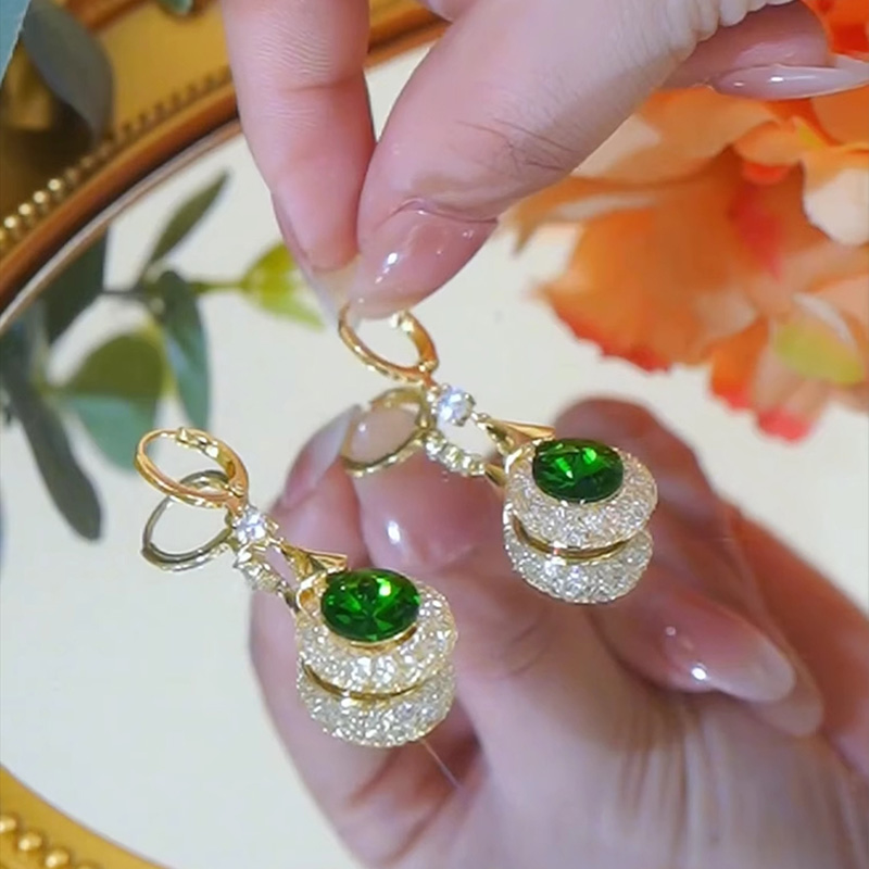 復古優雅綠色耳扣耳環