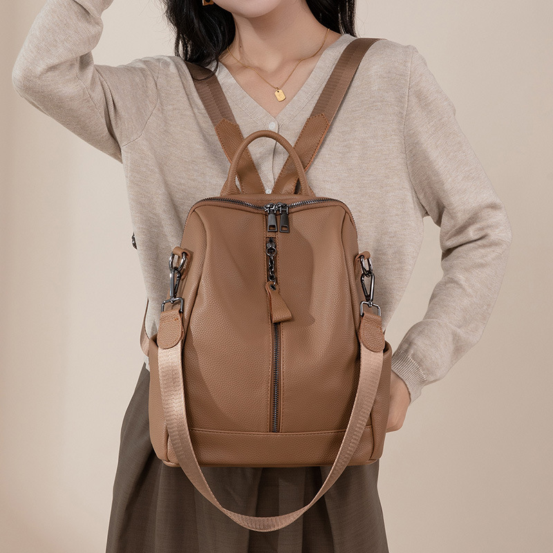 新款女士百搭軟皮 大容量旅行後背包