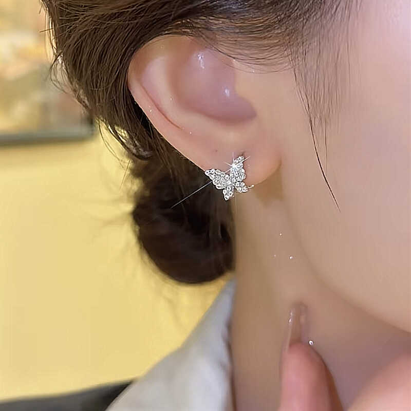 簡約滿鑽蝴蝶鋯石耳扣