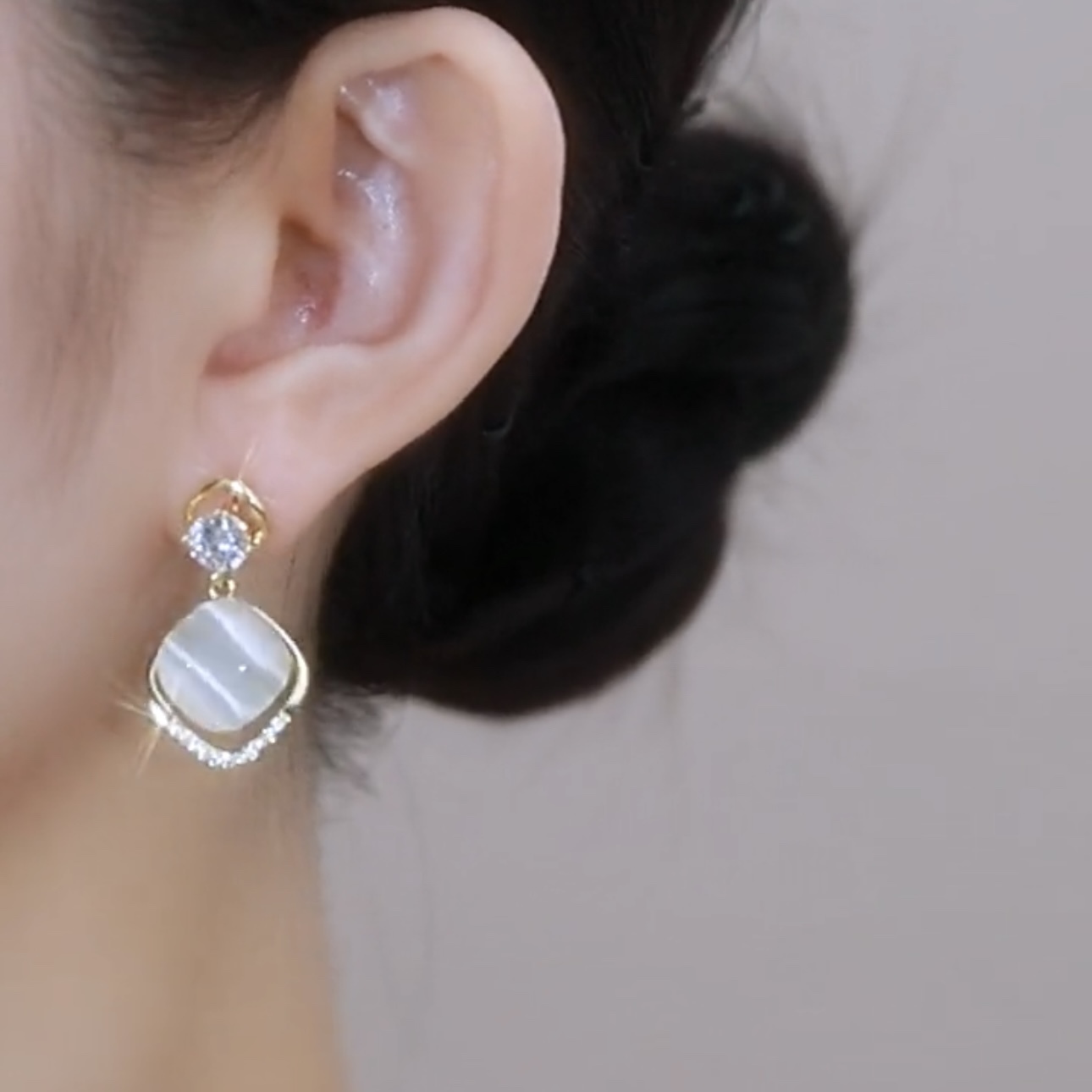 氣質菱形貓眼石耳環