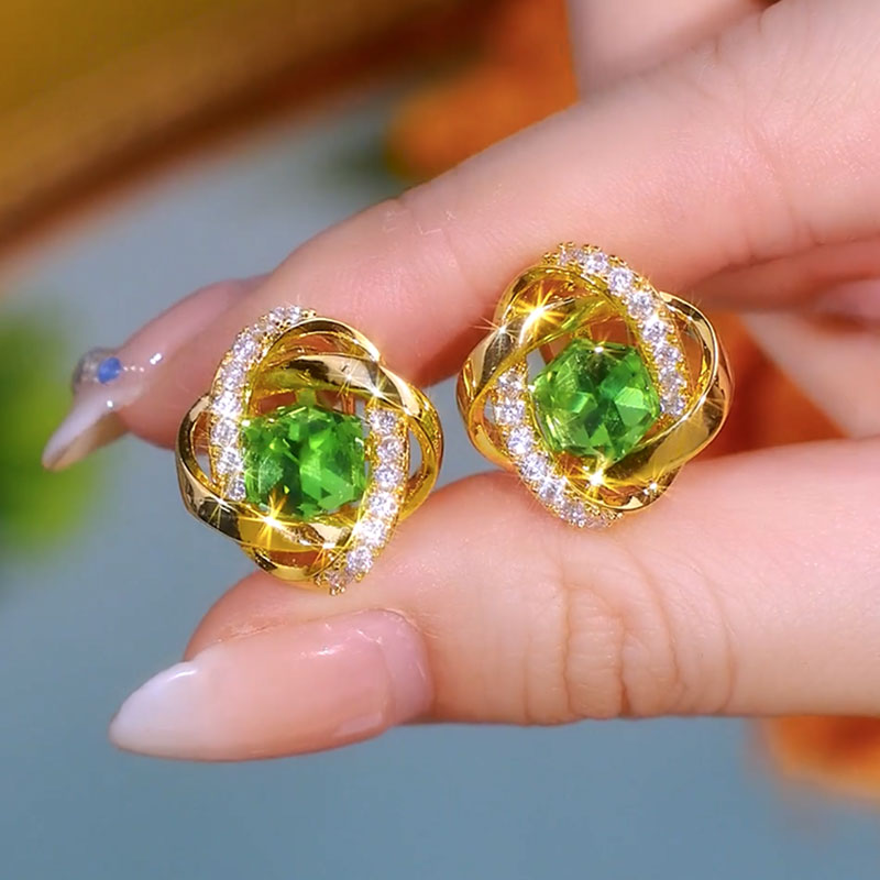 新款纏繞方形鋯石耳環