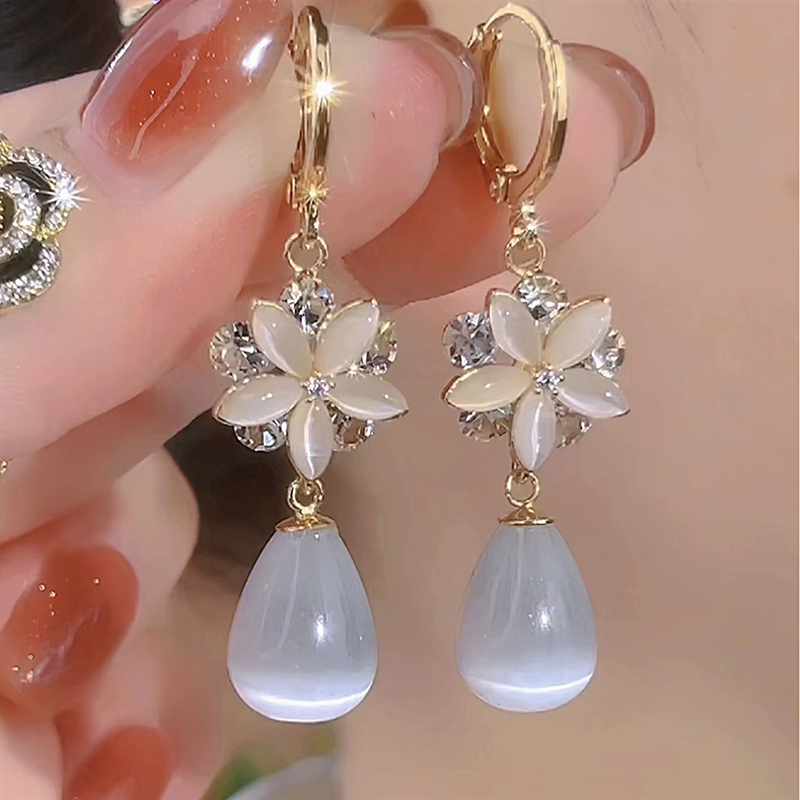 新中式氣質貓眼石水滴耳環