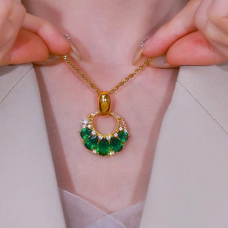 祖母綠水晶圈圈項鍊