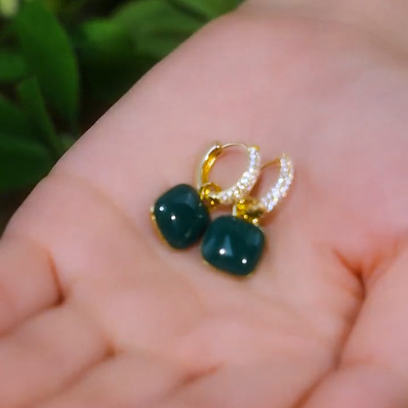 綠色貓眼石氣質耳環