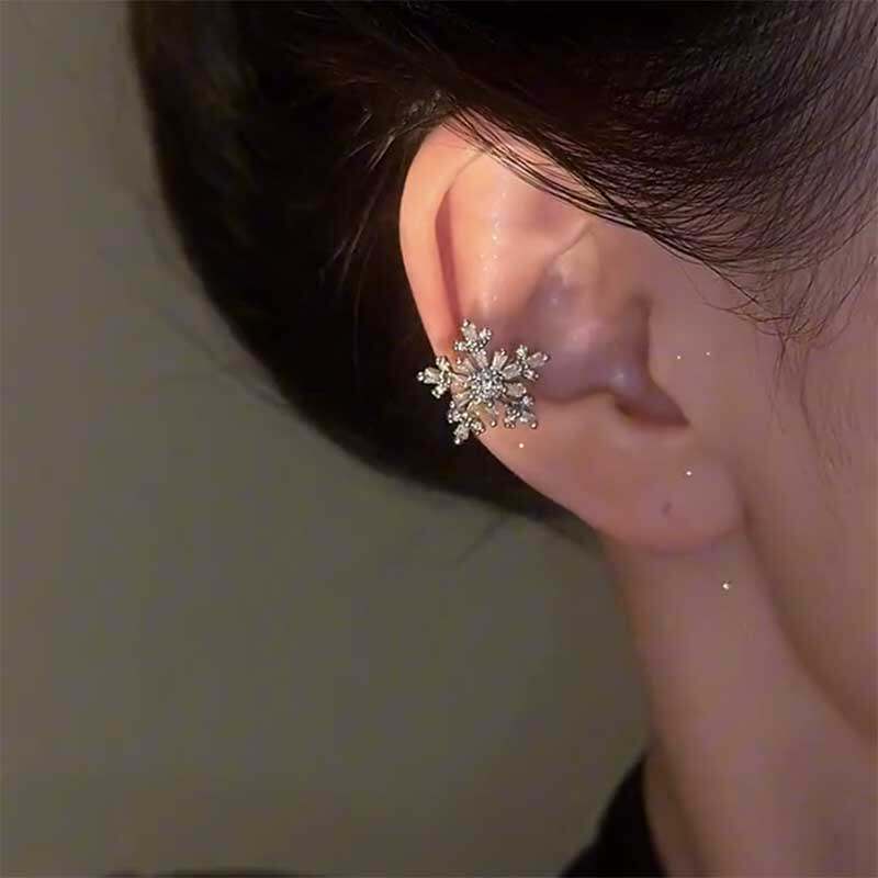 精緻小巧雪花耳骨夾耳環