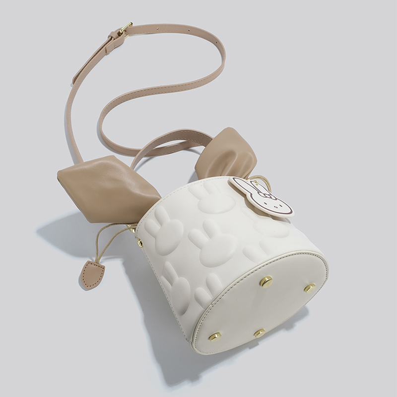 小水桶大容量 斜肩包