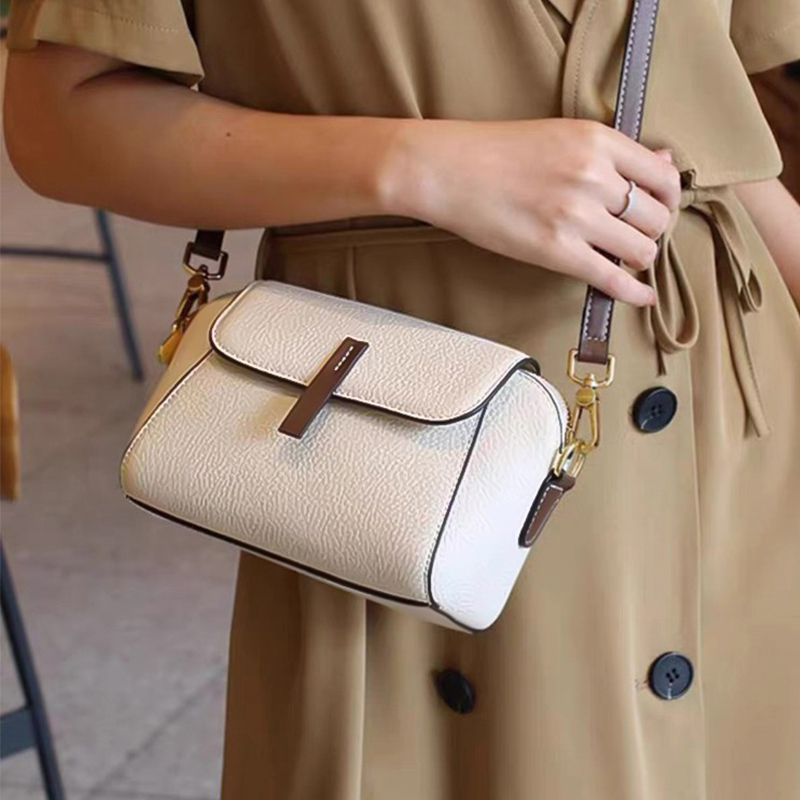 秋冬真皮包包 斜背小方包