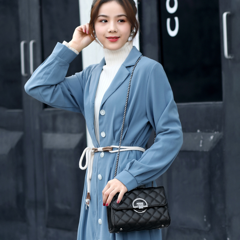 單件斜挎包菱格錬條包