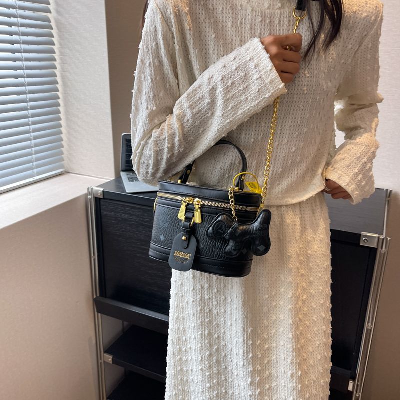 皮革百搭水桶包斜挎包    