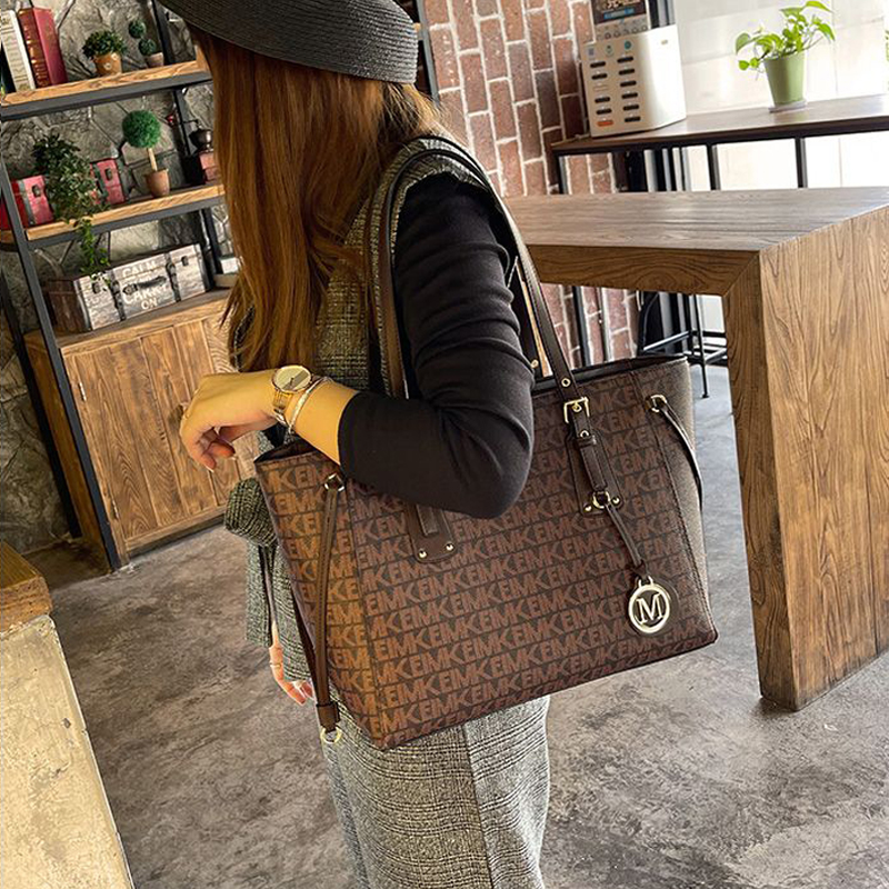 新款時尚大容量通勤托特手提包