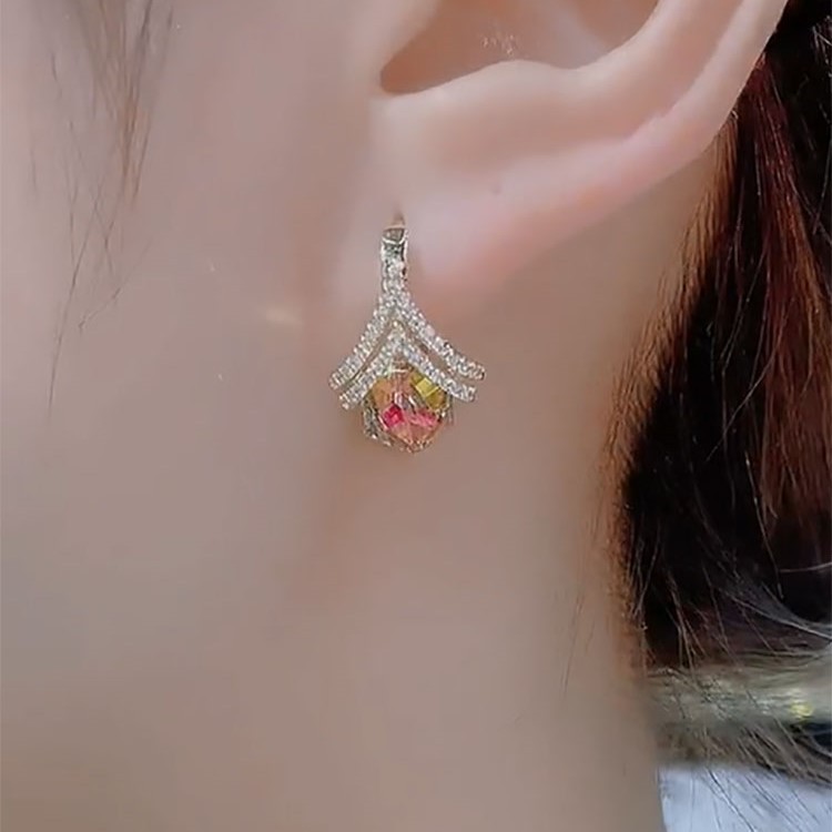 微鑲滿鑽一克拉炫彩水晶耳環