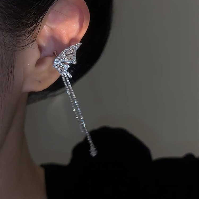 精緻滿鑽蝴蝶結流蘇耳骨夾