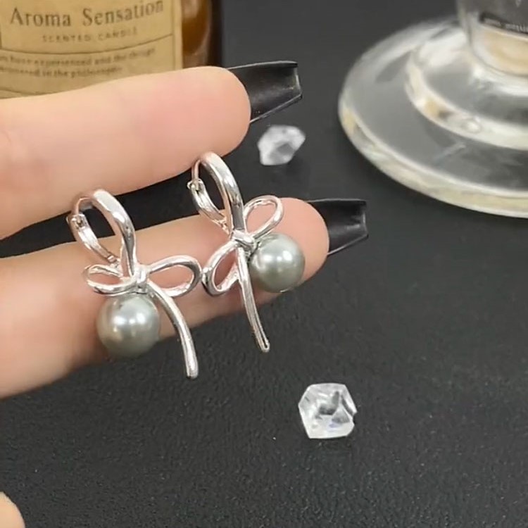 灰色珍珠蝴蝶結耳環