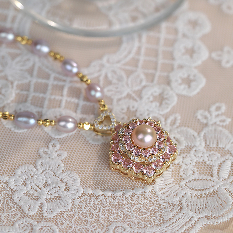 旋轉花朵珍珠項錬