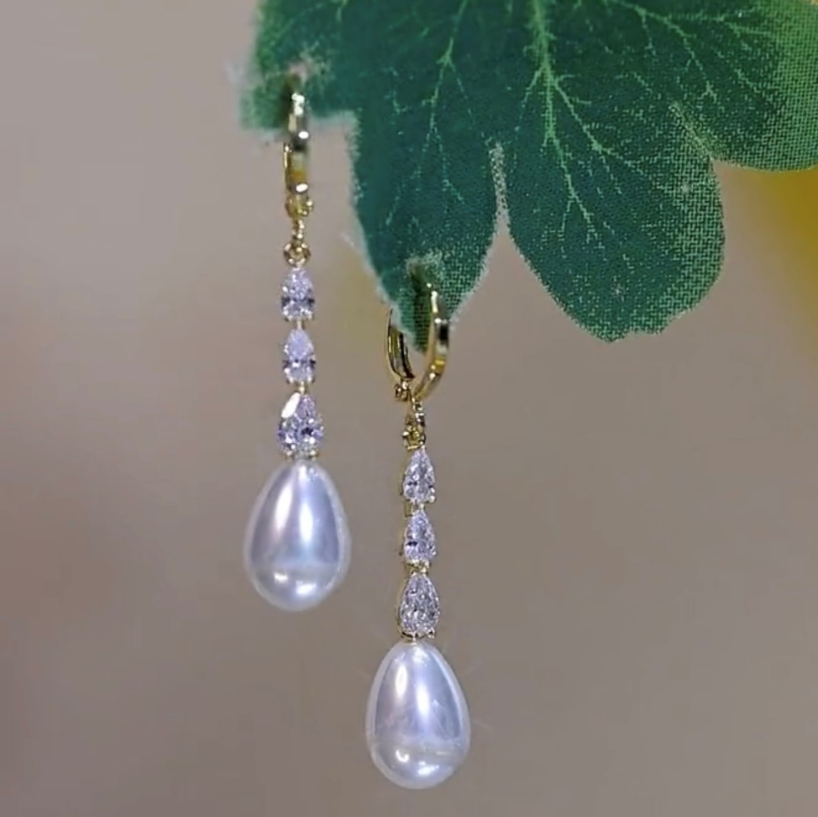 法式輕奢鋯石水滴珍珠耳環