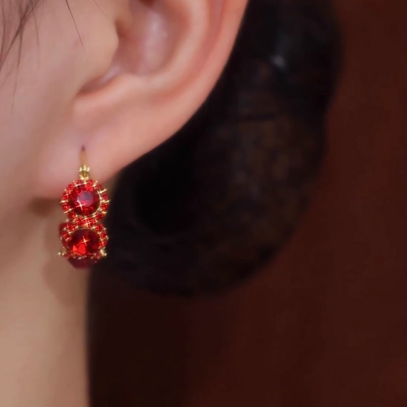 微鑲紅玫瑰花鋯石耳環