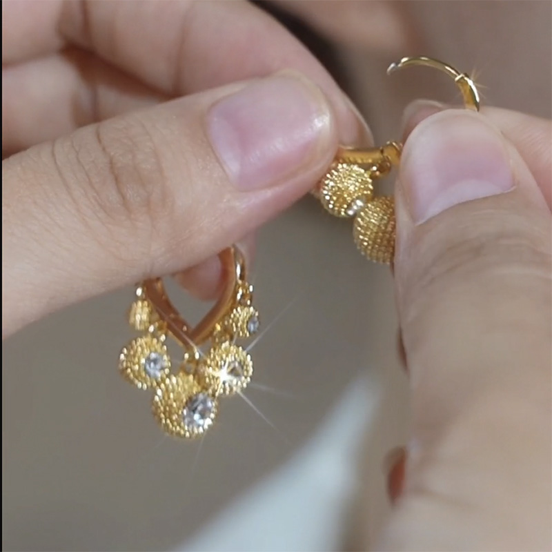 五福臨門榴槤愛心耳扣