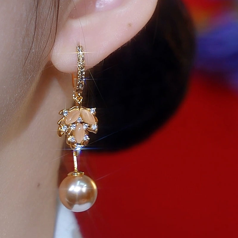 安克拉紅色楓葉珍珠耳環