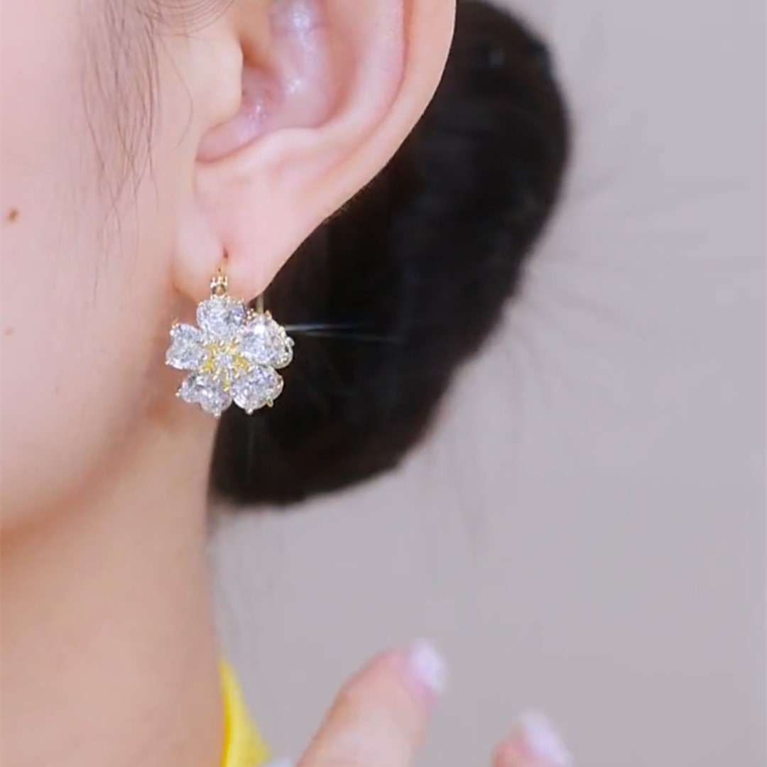 高級感鋯石花耳扣耳環