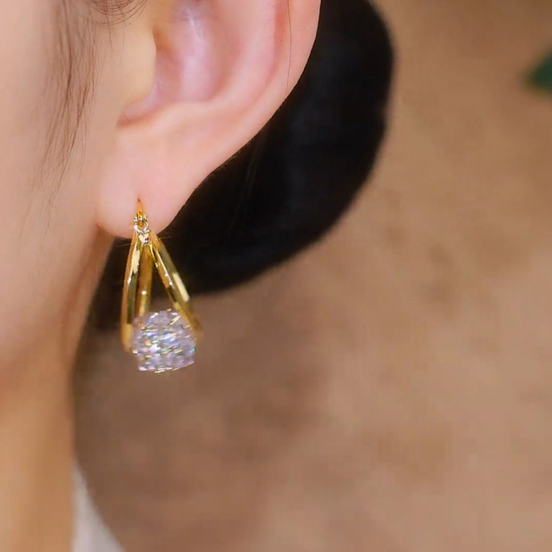 精緻鑽石圈圈耳環