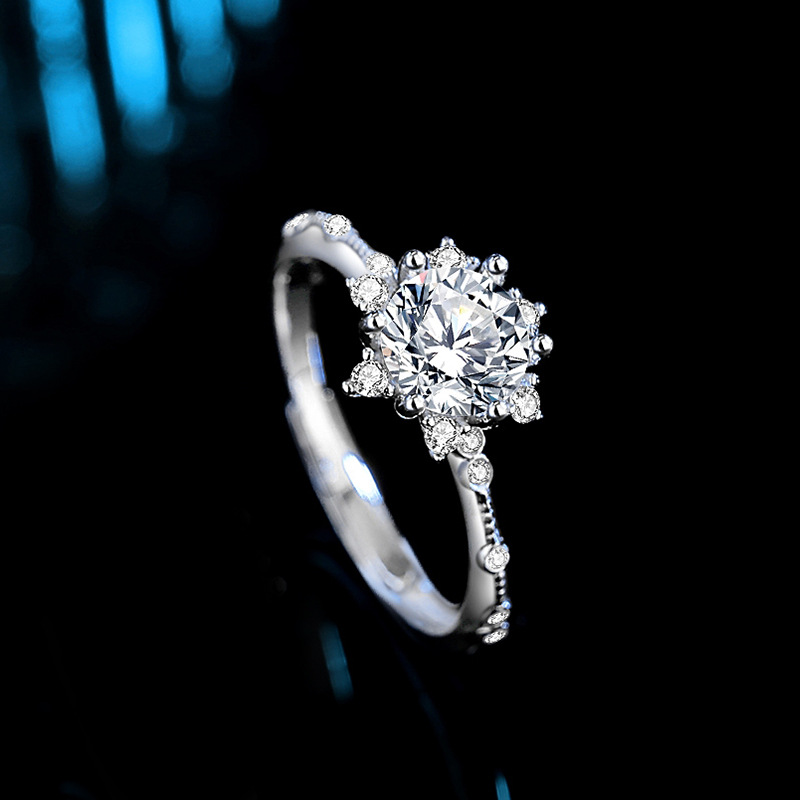 耀眼莫桑石 | 給她銘記一生的承諾 鑲嵌D色1克拉莫桑石