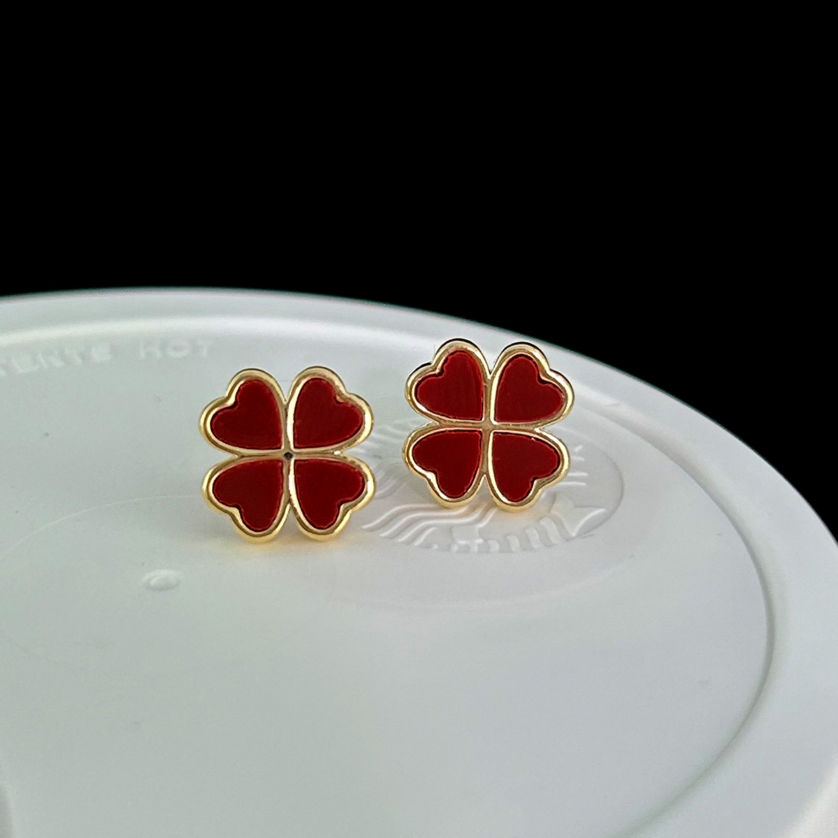 純銀針紅色四葉草耳環