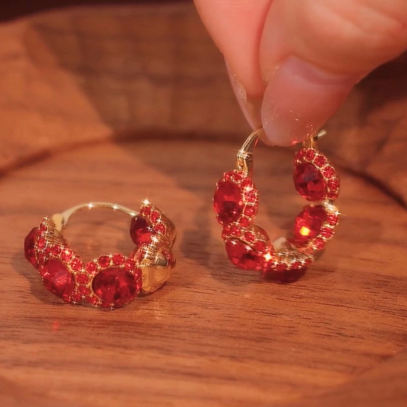 微鑲紅玫瑰花鋯石耳環