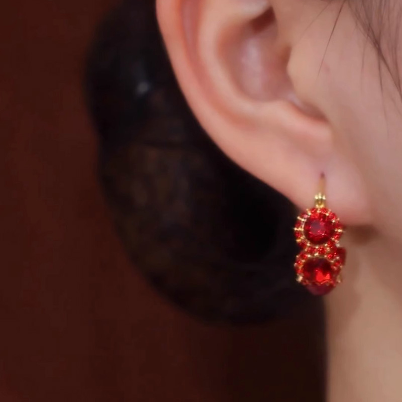 微鑲紅玫瑰花鋯石耳環