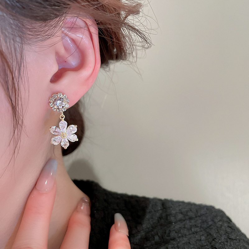 S925銀鑲鑽紫色花朵耳環