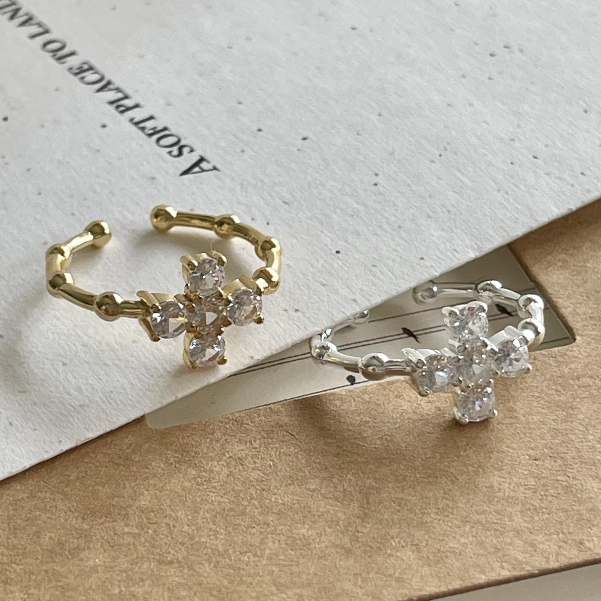 時尚精緻十字架開口戒指