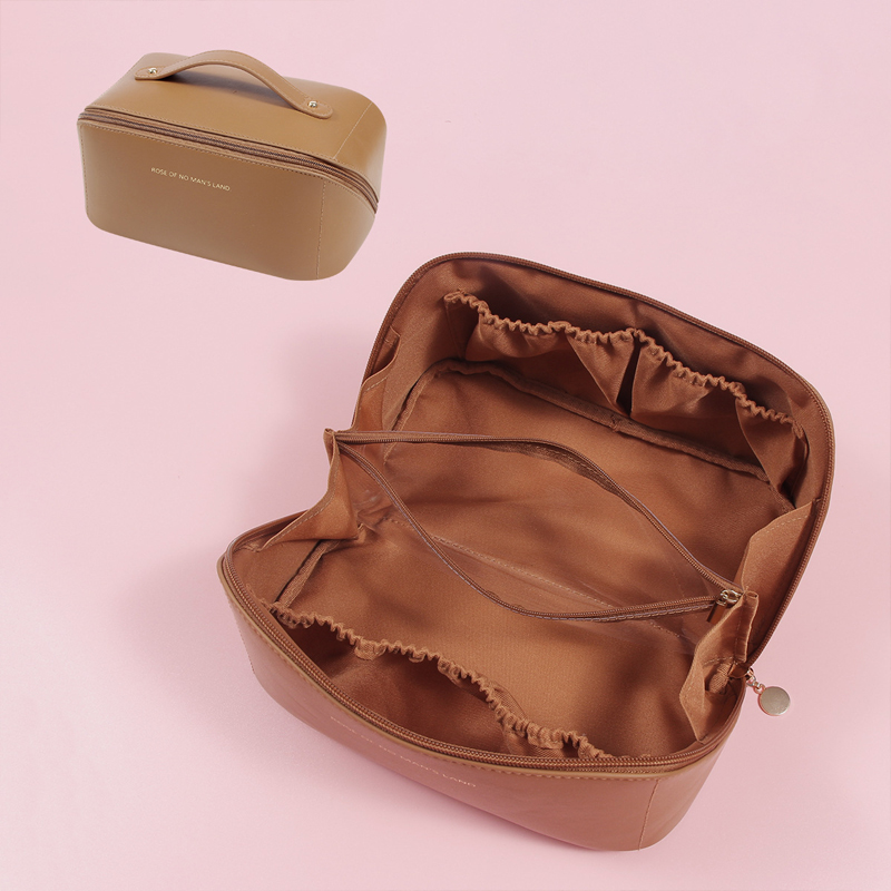 女化妝包PU皮透明中格大容量旅行化妝包