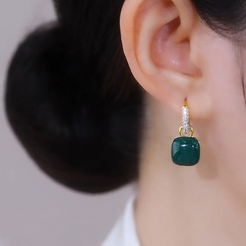 綠色貓眼石氣質耳環