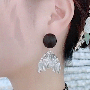 独特设计感黑色圆形耳环