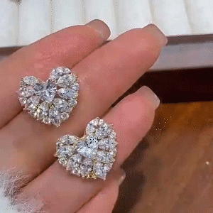 滿鑽愛心輕奢銀針耳環