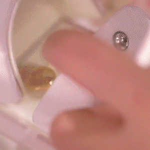 滿鑽粉色糖果愛心耳環-FANYIACC