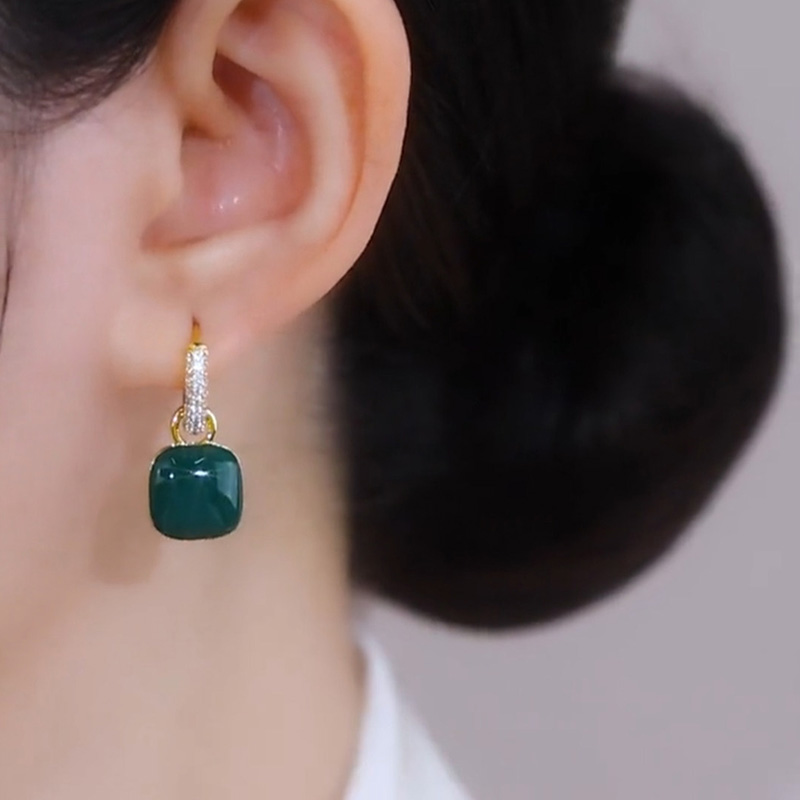 綠色貓眼石氣質耳環