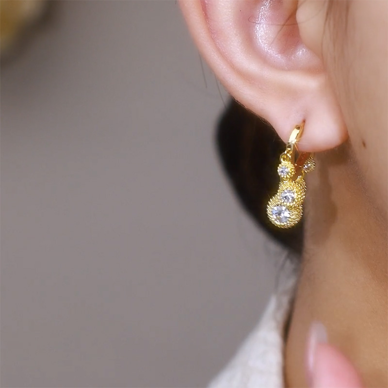 五福臨門榴槤愛心耳扣