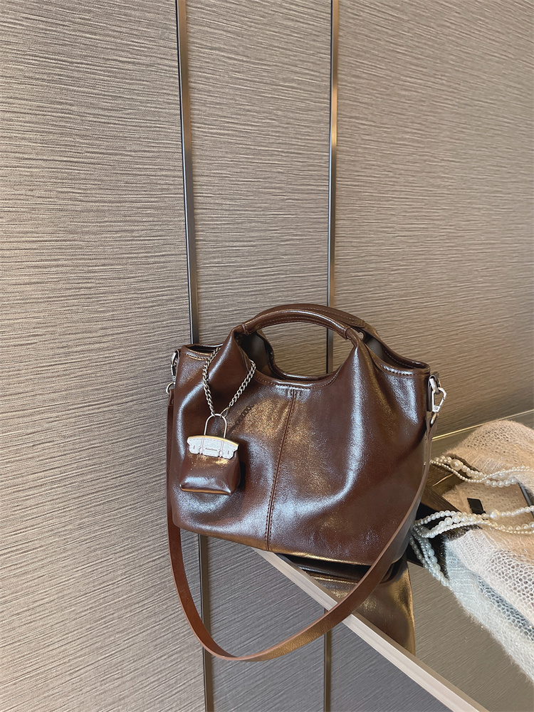 新款復古時尚斜肩包手提包