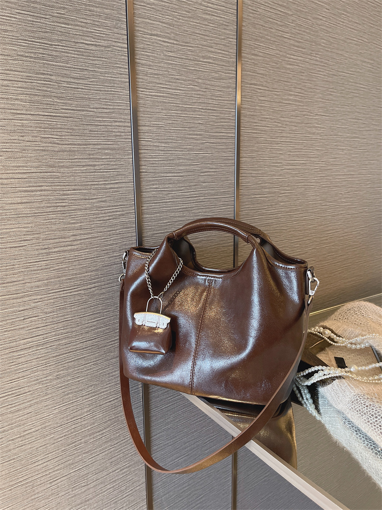 新款復古時尚斜肩包手提包